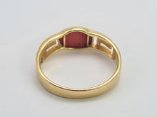 Cargar imagen en el visor de la galería, 0402: Vintage: 14ct Gold Geometric Set Red Cabochon Coral Signet Ring