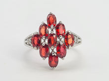 Cargar imagen en el visor de la galería, 0426: Vintage: 9ct White Gold Red Topaz Diamonds Geometric Set Cocktail Ring