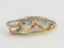 Cargar imagen en el visor de la galería, 0210: Vintage: Petite 9ct Gold Simulated Aquamarines 7 Diamonds Ring 