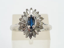 Cargar imagen en el visor de la galería, 0527: Vintage: 9ct White Gold Cornflower Blue Sapphire Diamonds (0.45ct) Cluster Ring