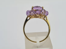 Cargar imagen en el visor de la galería, 0435: Vintage 9ct Gold 11 Lilac Amethysts Flower Head Ring-