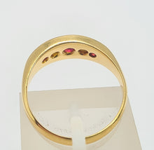 Cargar imagen en el visor de la galería, 0753: intage: 18ct Gold Rubies Diamonds Stacker/Dress Ring- Date Mark -1967