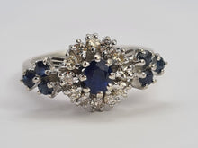 Cargar imagen en el visor de la galería, 0655: Vintage: 18ct White Gold French Blue Sapphires Diamonds Art Deco Style Ring- Date Mark 1975