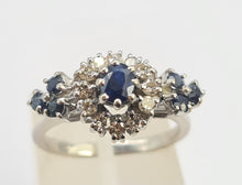 Cargar imagen en el visor de la galería, 0655: Vintage: 18ct White Gold French Blue Sapphires Diamonds Art Deco Style Ring- Date Mark 1975