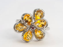 Cargar imagen en el visor de la galería, 0673: Vintage: Rare 14ct Gold 6 Citrines Almandine Garnet Floral Cocktail Ring- striking colours
