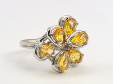 Cargar imagen en el visor de la galería, 0673: Vintage: Rare 14ct Gold 6 Citrines Almandine Garnet Floral Cocktail Ring- striking colours