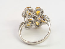 Cargar imagen en el visor de la galería, 0673: Vintage: Rare 14ct Gold 6 Citrines Almandine Garnet Floral Cocktail Ring- striking colours