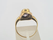 Cargar imagen en el visor de la galería, 0701:  Vintage & Old 9ct Gold Lilac Amethyst Bezel Set Ring- lovely mature stone