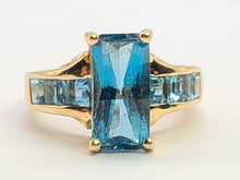 Load image into Gallery viewer, 6299 Vintage; 9ct Gold London Blue Topaz Emerald & Princess Cut Cocktail Ring