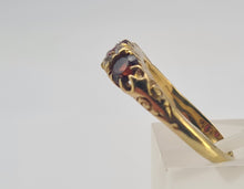Cargar imagen en el visor de la galería, 0567: Vintage & Old 18ct Gold Rubies Diamonds Ring- splendid