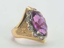 Cargar imagen en el visor de la galería, 0763: Vintage & Rare: 18ct Gold Corundum Alexandrite 10 Diamonds Cocktail Ring- statement weight