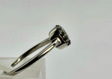 Cargar imagen en el visor de la galería, 0256: Vintage 9ct White Gold 12 Black Diamonds 4 Diamonds Geometric Set Ring- petite,  crisp, sparkling