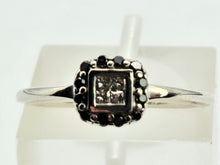 Cargar imagen en el visor de la galería, 0256: Vintage 9ct White Gold 12 Black Diamonds 4 Diamonds Geometric Set Ring- petite,  crisp, sparkling