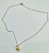 Load image into Gallery viewer, 0854: Vintage: Rare; 9ct Gold Necklace (40cm( Golden Cultured Pearl Pendant- lovely combination