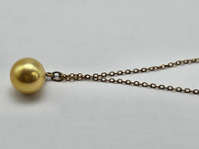 Load image into Gallery viewer, 0854: Vintage: Rare; 9ct Gold Necklace (40cm( Golden Cultured Pearl Pendant- lovely combination