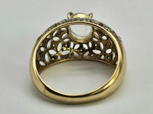 Cargar imagen en el visor de la galería, 0649: Vintage: 9ct Gold Pale Blue Moonstone 32 Diamonds Dress Ring- lovely combination,