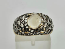 Cargar imagen en el visor de la galería, 0649: Vintage: 9ct Gold Pale Blue Moonstone 32 Diamonds Dress Ring- lovely combination,
