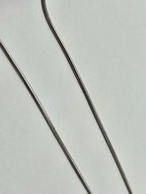 Load image into Gallery viewer, 0782: Vintage: 18ct White Gold Necklace (45cm) Tanzanites Diamonds Pendulum Pendant- a beautiful piece