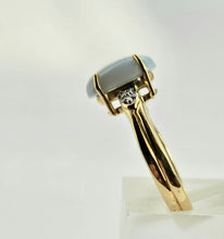 Cargar imagen en el visor de la galería, 0695: Vintage: 9ct Gold Light Blue Chalcedony Diamonds Cocktail Ring - Dreamy combination