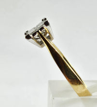 Load image into Gallery viewer, 6320 Vintage: 18ct Gold Princess cut Diamonds (0.6ct) Geometric Set Ring