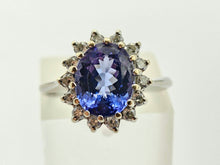 Cargar imagen en el visor de la galería, 0813: Vintage: 18ct Gold Persian Blue Tanzanite Diamonds Halo Cluster Ring- fabulous
