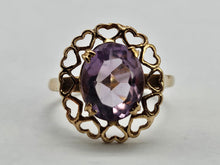 Cargar imagen en el visor de la galería, 0789: Vintage: Rare: 9ct Gold Lilac Amethyst Heart Set Ring- Date-Mark 1959 - 65 years old