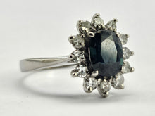 Cargar imagen en el visor de la galería, 0769: Vintage; 18ct White Gold French Blue Sapphire 12 Diamonds Cluster Ring