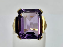 Cargar imagen en el visor de la galería, 0824: Vintage: 9ct Gold Emerald Cut Purple Amethyst Cocktail Ring- a rare find