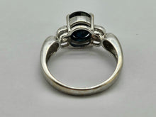 Cargar imagen en el visor de la galería, 0773: Vintage: 18ct White Gold Royal Blue Sapphires Diamonds Ring- crisp, clean, sparkling, nice weight
