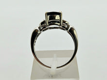 Cargar imagen en el visor de la galería, 0773: Vintage: 18ct White Gold Royal Blue Sapphires Diamonds Ring- crisp, clean, sparkling, nice weight