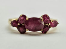 Load image into Gallery viewer, 6343 Vintage: 9ct Gold 7 Raspberry Rubies Geometric Set Dress Ring