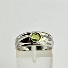Load image into Gallery viewer, 1260:Vintage: 9ct White Gold Round Cut Peridot Signet Ring- crisp, clean; eye candy