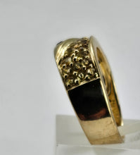 Load image into Gallery viewer, 1308: Vintage: Statement 9ct Gold Yellow Sapphires Blue Sapphires Ring- reassuring weight