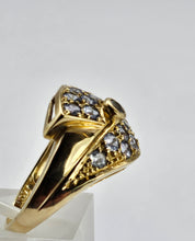 Cargar imagen en el visor de la galería, 1313: Vintage: Statement 9ct Gold Violet Blue Iolites Cocktail Ring- extraordinary