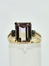 Cargar imagen en el visor de la galería, 1329: Vintage: 9ct Gold Emerald Cut Ametrine Diamonds Cocktail Ring