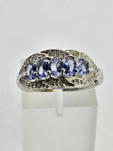 Cargar imagen en el visor de la galería, 0356: Vintage; 9ct White Gold Tanzanites Diamonds Dress Ring- crisp, clean, eye candy