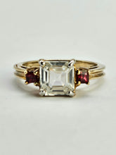 Cargar imagen en el visor de la galería, 1037: Vintage: 9ct Gold Glacier Zircon Tequila Sapphires Dress Ring- gorgeous combination