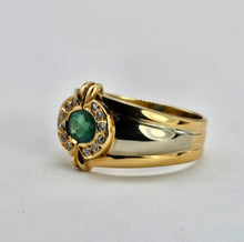 Load image into Gallery viewer, 6305 Vintage: 18ct Mixed Gold Emerald Diamonds Target Ring- total statement piece unisex