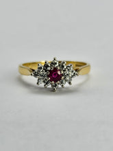 Load image into Gallery viewer, 1073: Vintage: 18ct Gold Ruby 14 Diamonds Cluster Ring-lovely sparkle