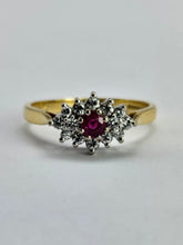 Load image into Gallery viewer, 1073: Vintage: 18ct Gold Ruby 14 Diamonds Cluster Ring-lovely sparkle