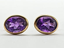 Load image into Gallery viewer, 1332:Vintage: 9ct Gold Purple Amethyst Stud Earrings