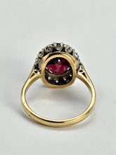 Cargar imagen en el visor de la galería, 0586: Vintage: 18ct Gold Almandine Garnet Diamonds Halo Ring- a beauty,