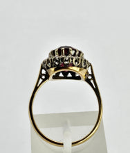 Cargar imagen en el visor de la galería, 0586: Vintage: 18ct Gold Almandine Garnet Diamonds Halo Ring- a beauty,