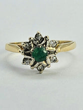 Load image into Gallery viewer, 1061: Vintage: 18ct Gold Emerald Diamonds Flower Head Ring- From 1975