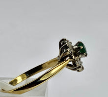 Load image into Gallery viewer, 1061: Vintage: 18ct Gold Emerald Diamonds Flower Head Ring- From 1975