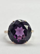 Load image into Gallery viewer, 6317 Vintage: 9ct Rose Gold Round Cut Purple Sapphire Solitaire Ring