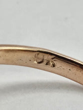 Load image into Gallery viewer, 6317 Vintage: 9ct Rose Gold Round Cut Purple Sapphire Solitaire Ring