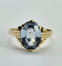 Cargar imagen en el visor de la galería, 0931: Vintage: 18ct Gold Blue Aquamarine Solitaire Ring- LUSH!