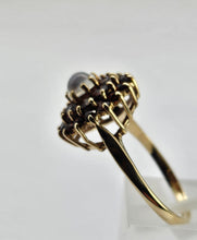 Cargar imagen en el visor de la galería, 0985: Vintage: Rare: 9ct Gold Moonstone 24 Garnets Cluster Ring- Date-Mark 1974
