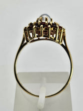 Cargar imagen en el visor de la galería, 0985: Vintage: Rare: 9ct Gold Moonstone 24 Garnets Cluster Ring- Date-Mark 1974
